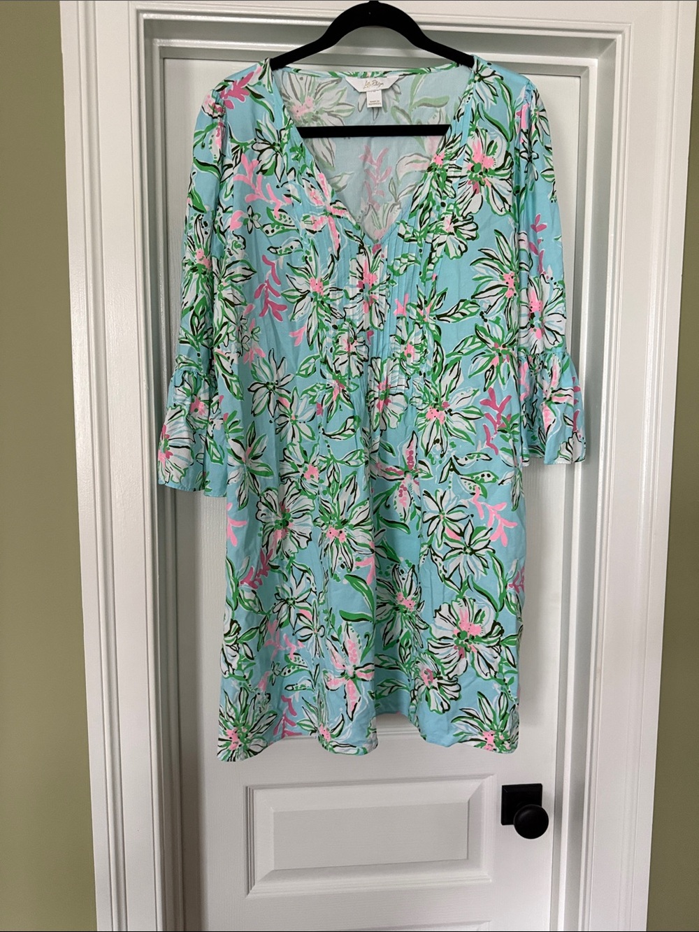 EUC Lilly Pulitzer V-neck angel sleeve mini dress size 16